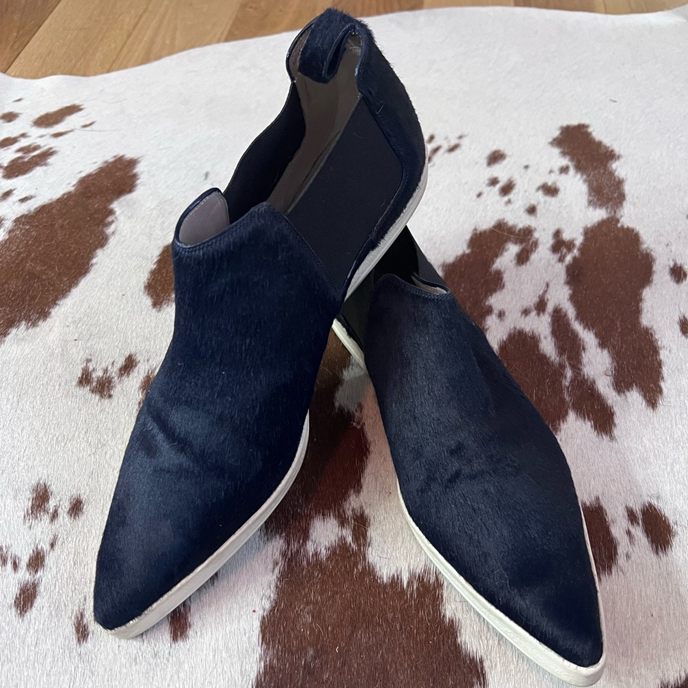 Marc Jacobs Navy Ponyhair Flats